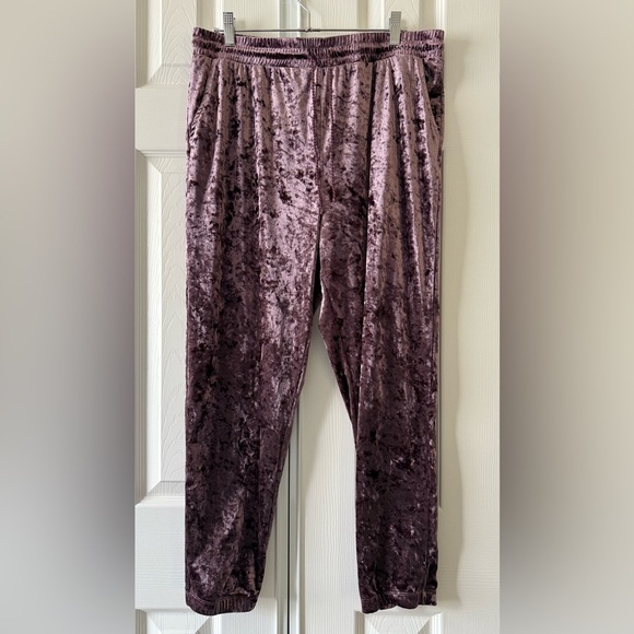 Weavers Purple Velvet Jogger Pants Size XL - Picture 3 of 5